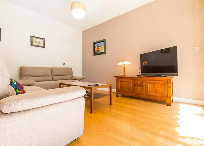 Le Terrasse Des Clos ディジョン